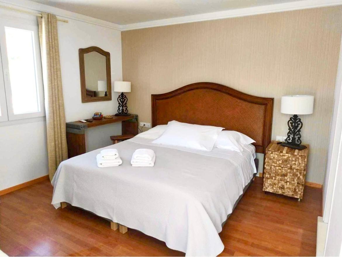 Syros Village Suites Vári Eksteriør bilde