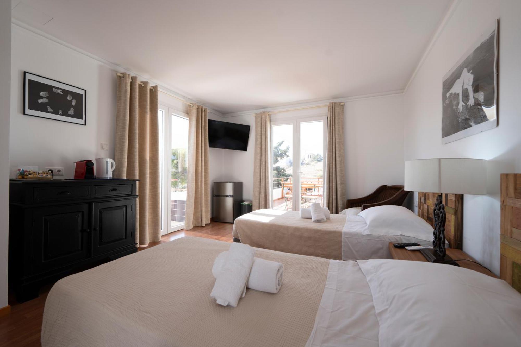 Syros Village Suites Vári Eksteriør bilde