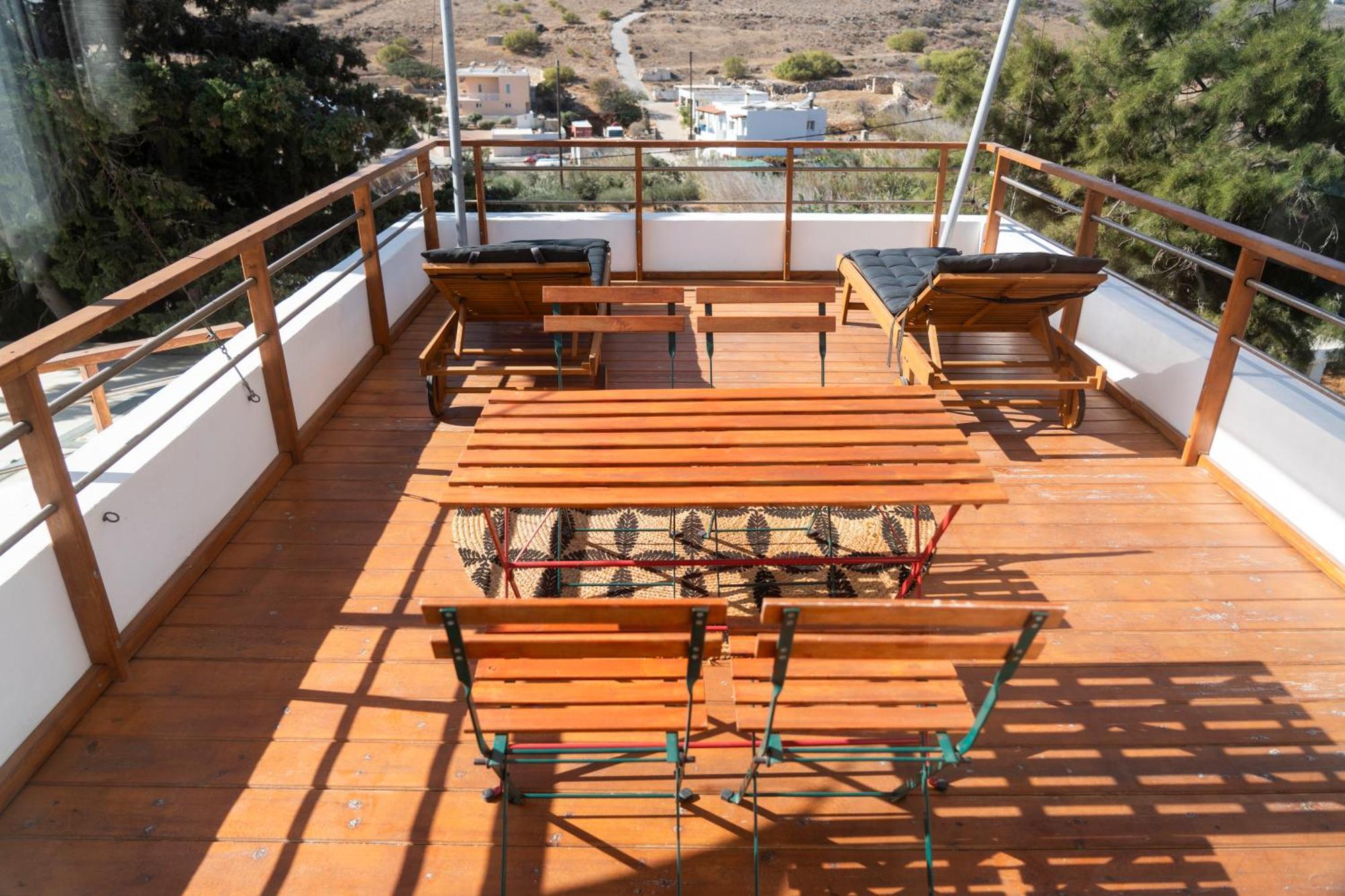 Syros Village Suites Vári Eksteriør bilde