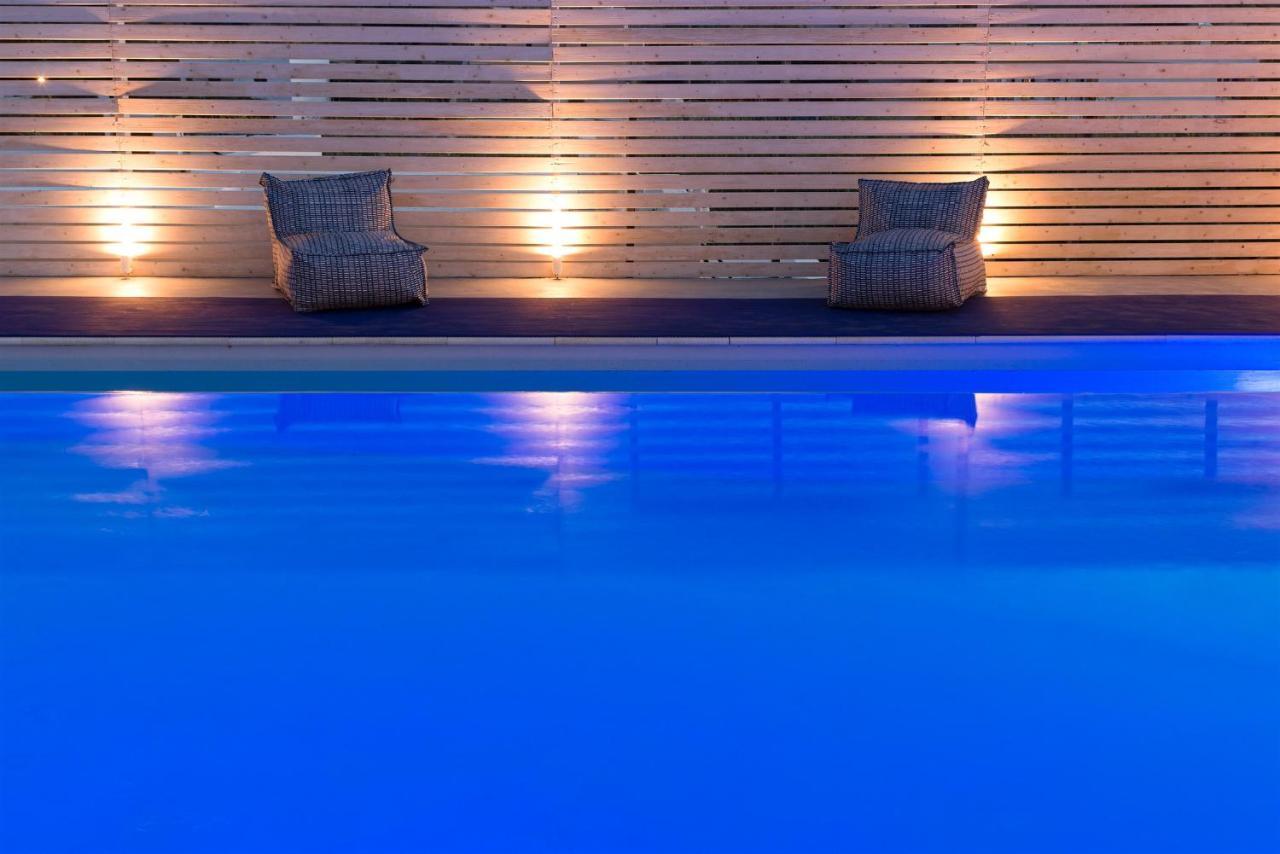 Syros Village Suites Vári Eksteriør bilde