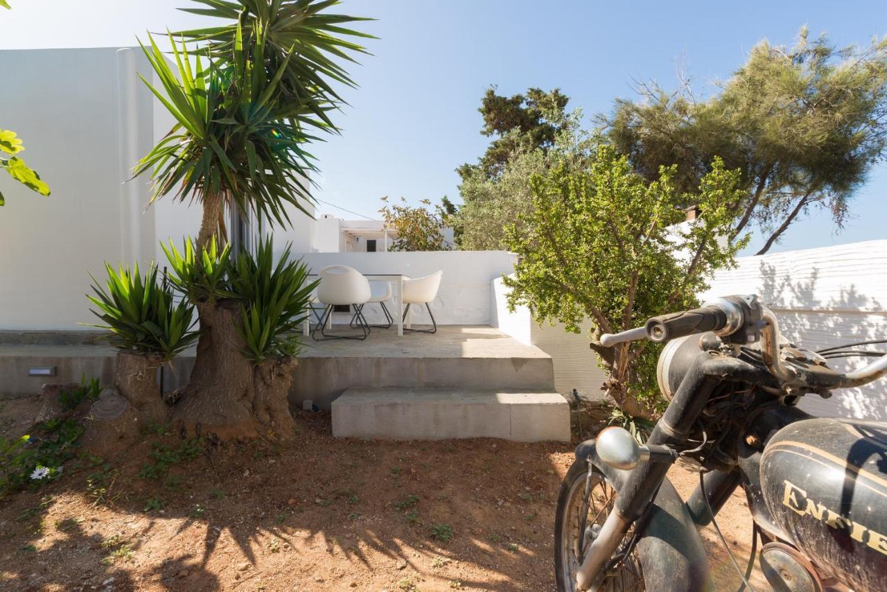 Syros Village Suites Vári Eksteriør bilde