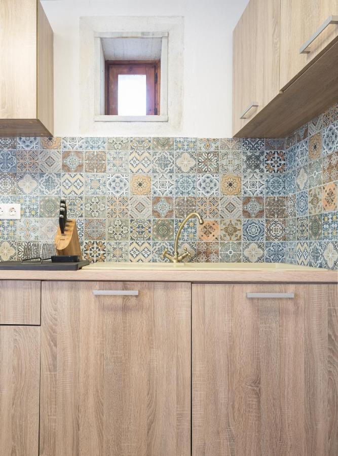 Syros Village Suites Vári Eksteriør bilde