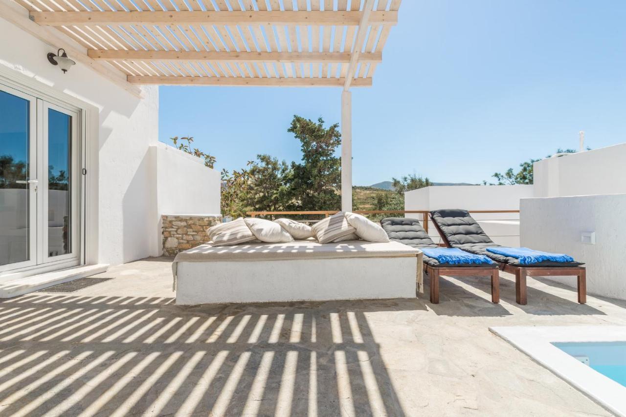 Syros Village Suites Vári Eksteriør bilde
