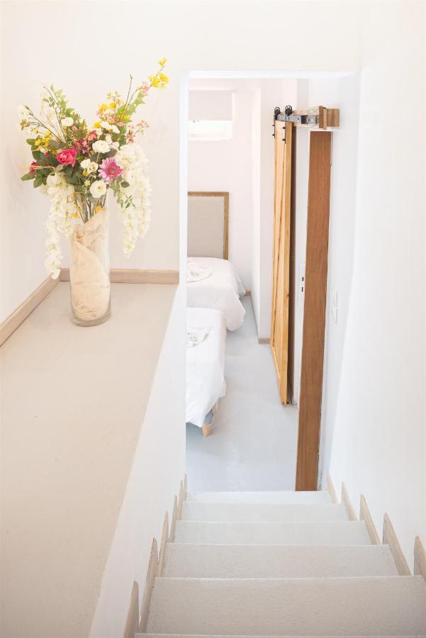 Syros Village Suites Vári Eksteriør bilde
